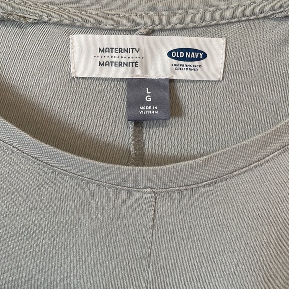 ⭐️2/$15⭐️ Old Navy Maternity Shirt - Picture 5 of 6